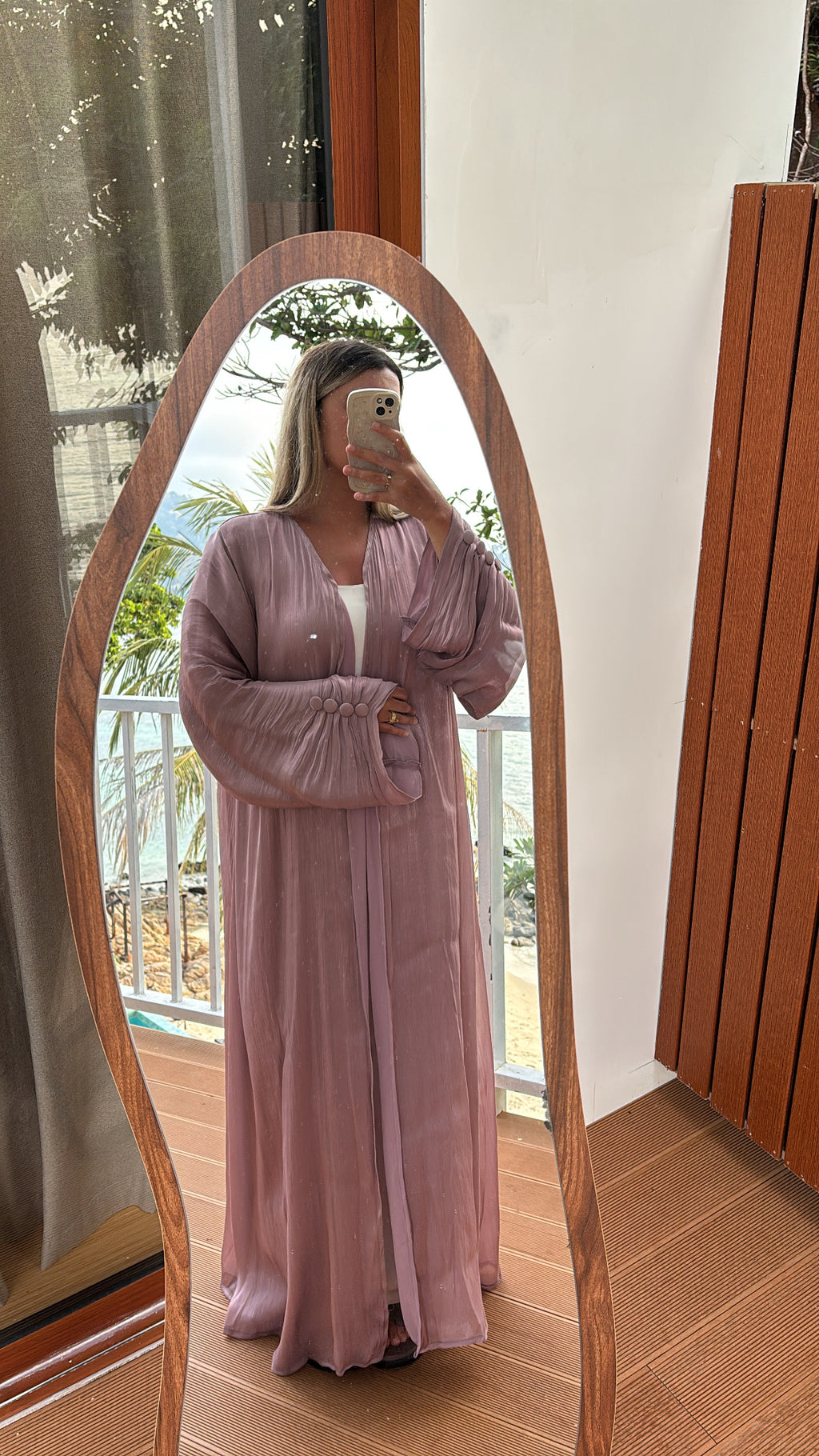 Leela Glow Abaya