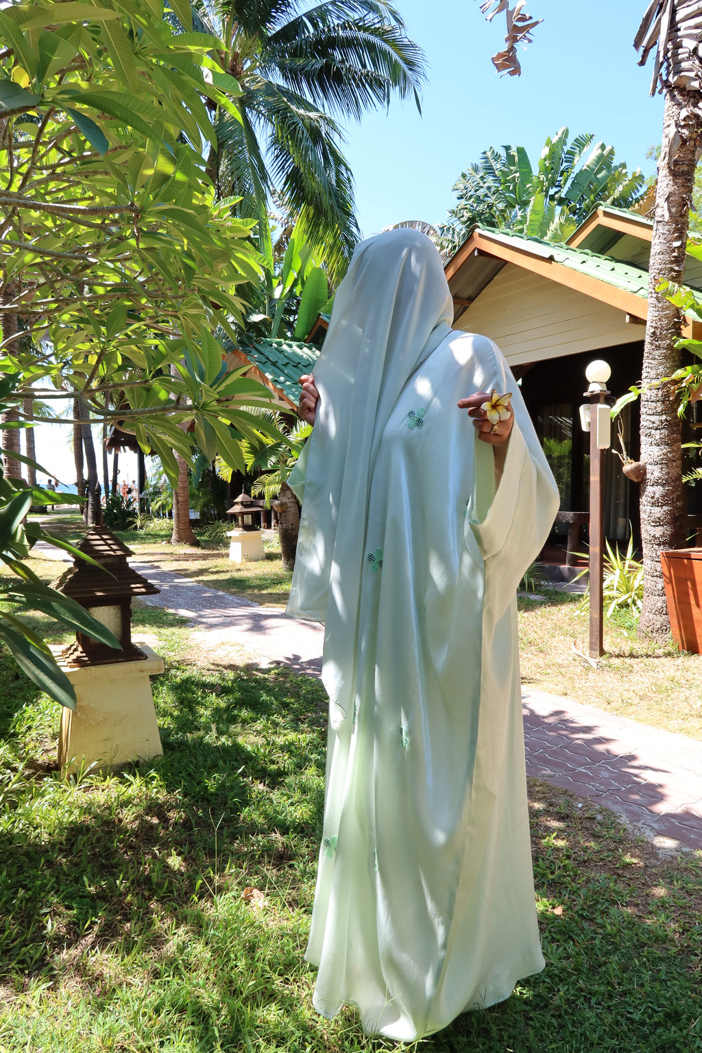 Rawda Abaya